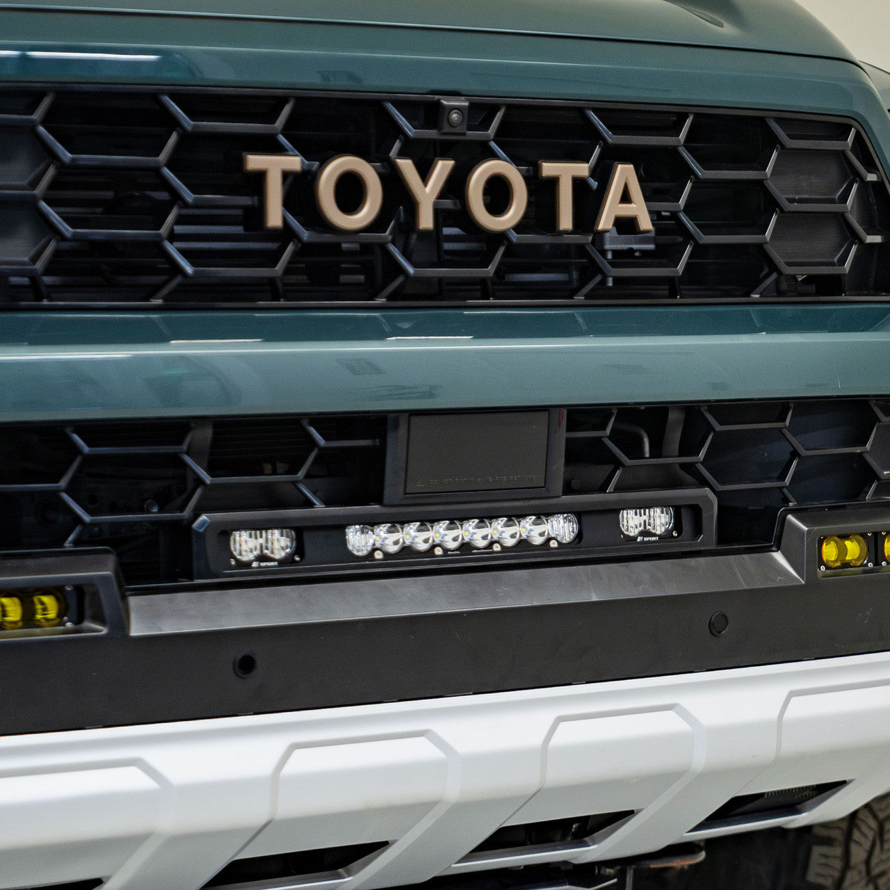 Toyota S8 10-inch/S2 Pro Grille Light Replacement Kit