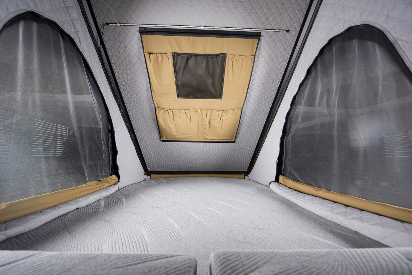 SKYNEST Full-Size Truck Bed Tent Combo