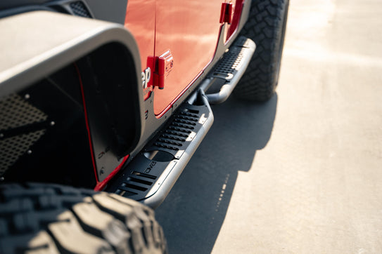 2020-2025 Jeep Gladiator JT | OE Plus Side Steps