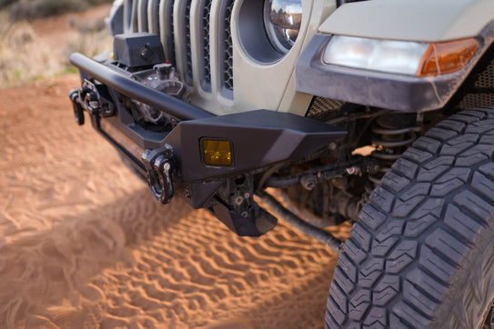 2007-2025 Jeep Wrangler JK/JL & Gladiator JT | FS-7 Mid-Width Winch Front Bumper